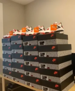 bulk footwear sneaker pallets deals