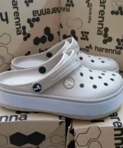 buy Crocs shoes liquidation pallets